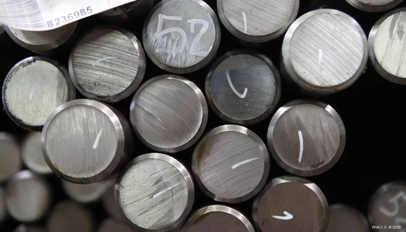 Drawn round steel bars